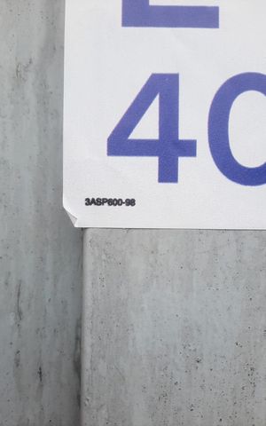 Casa à venda com 110m², 2 quartos e 6 vagasPlaquinha