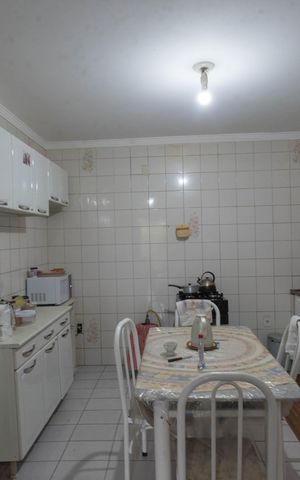 Casa à venda com 110m², 2 quartos e 6 vagasCozinha