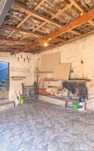 Casa à venda com 90m², 2 quartos e 2 vagas