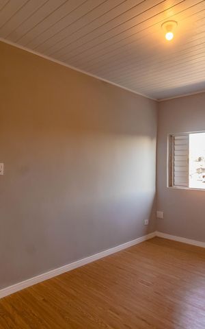 Casa à venda com 90m², 2 quartos e 2 vagas