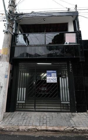 Casa à venda com 100m², 2 quartos e 2 vagasFachada