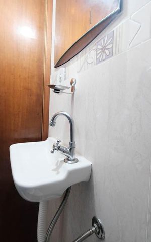 Casa à venda com 100m², 2 quartos e 2 vagasLavabo