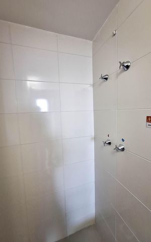 Apartamento à venda com 47m², 2 quartos e 1 vaga Apartamento à venda com 47m², 2 quartos e 1 vagaBanheiro Social