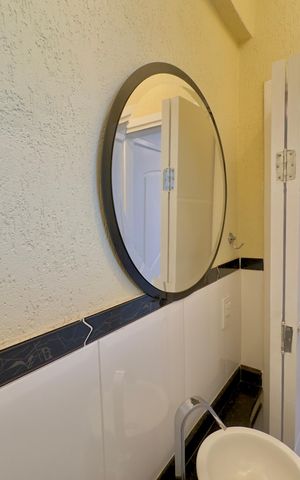 Casa de condomínio à venda com 174m², 3 quartos e 4 vagas Casa de condomínio à venda com 174m², 3 quartos e 4 vagasBanheiro 3