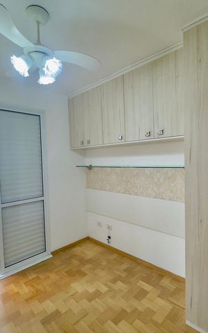 Casa de condomínio à venda com 174m², 3 quartos e 4 vagas Casa de condomínio à venda com 174m², 3 quartos e 4 vagasQuarto 3