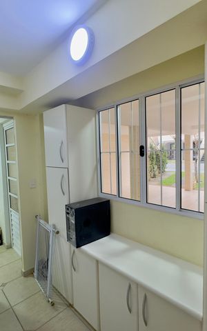 Casa de condomínio à venda com 174m², 3 quartos e 4 vagas Casa de condomínio à venda com 174m², 3 quartos e 4 vagasDespensa