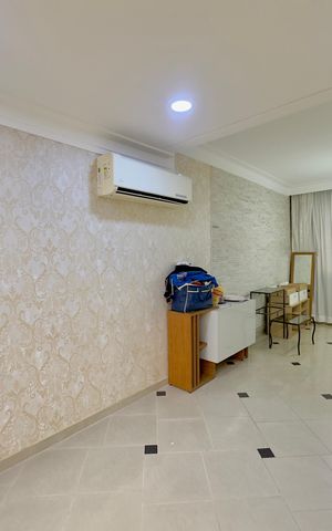 Casa de condomínio à venda com 174m², 3 quartos e 4 vagas Casa de condomínio à venda com 174m², 3 quartos e 4 vagasSala