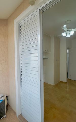 Casa de condomínio à venda com 174m², 3 quartos e 4 vagas Casa de condomínio à venda com 174m², 3 quartos e 4 vagasSacada do quarto