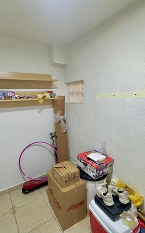 Casa de condomínio à venda com 174m², 3 quartos e 4 vagas Casa de condomínio à venda com 174m², 3 quartos e 4 vagasDepósito
