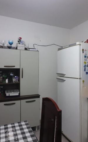 Casa à venda com 214m², 4 quartos e 2 vagasCozinha 2