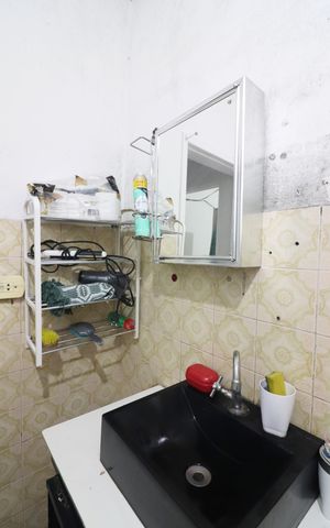 Casa à venda com 214m², 4 quartos e 2 vagasBanheiro 2