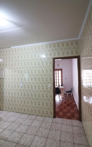 Casa à venda com 214m², 4 quartos e 2 vagasCozinha 3