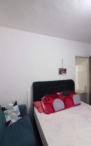 Casa à venda com 214m², 4 quartos e 2 vagasQuarto 5