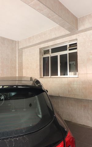 Casa à venda com 214m², 4 quartos e 2 vagasGaragem
