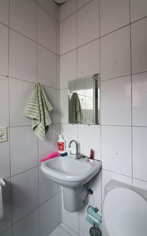 Casa à venda com 214m², 4 quartos e 2 vagasBanheiro 3