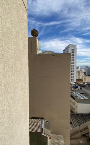 Apartamento à venda com 72m², 2 quartos e 1 vagaÁrea de Serviço