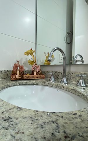 Apartamento à venda com 72m², 2 quartos e 1 vagaBanheiro Social