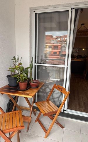 Apartamento à venda com 65m², 3 quartos e 2 vagas Apartamento à venda com 65m², 3 quartos e 2 vagasVaranda