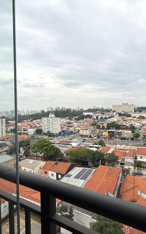 Studio à venda com 28m², 1 quarto e sem vaga Studio à venda com 28m², 1 quarto e sem vagaVaranda