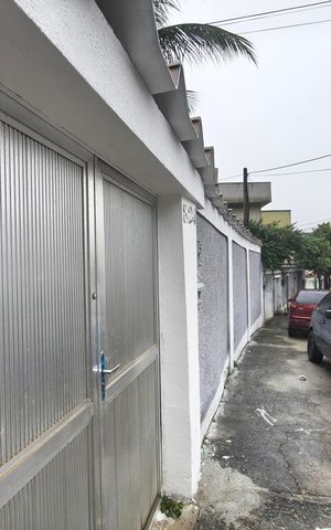 Casa à venda com 119m², 2 quartos e 4 vagas Casa à venda com 119m², 2 quartos e 4 vagasPlaca