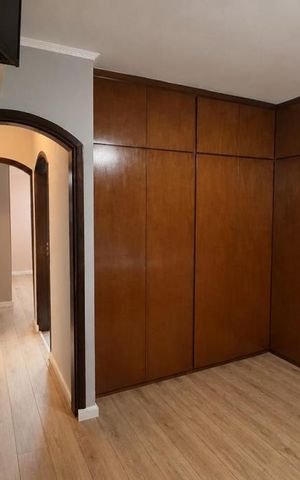 Casa para alugar com 130m², 2 quartos e 2 vagas Casa para alugar com 130m², 2 quartos e 2 vagasQuarto