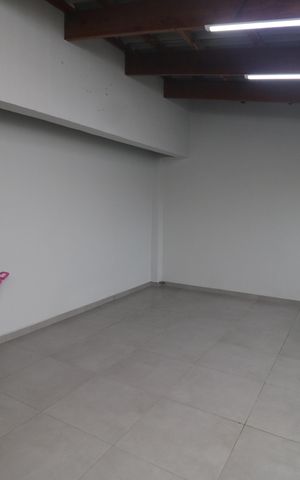 Apartamento à venda com 99m², 2 quartos e 1 vagaÁrea de Serviço