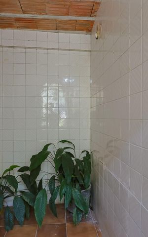 Casa à venda com 205m², 2 quartos e 1 vaga