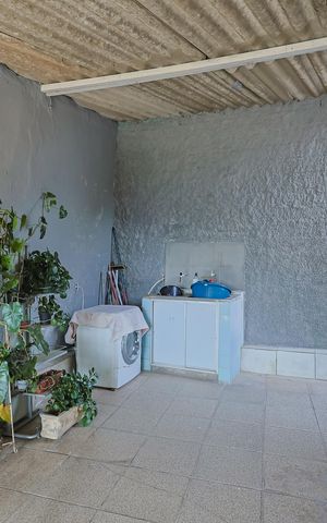 Casa à venda com 205m², 2 quartos e 1 vaga