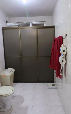 Casa à venda com 203m², 3 quartos e 2 vagasBanheiro da Suíte