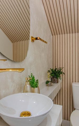 Casa à venda com 210m², 3 quartos e 4 vagas Casa à venda com 210m², 3 quartos e 4 vagasLavabo