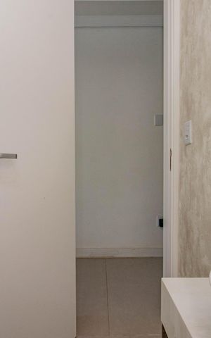 Casa à venda com 210m², 3 quartos e 4 vagas Casa à venda com 210m², 3 quartos e 4 vagasLavabo