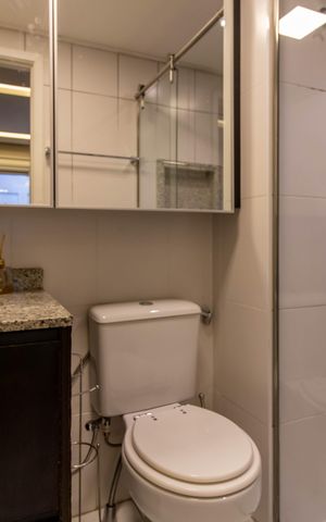 Studio à venda com 39m², 0 quarto e 1 vaga Studio à venda com 39m², 0 quarto e 1 vagaBanheiro