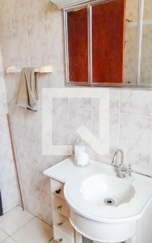 Casa para alugar com 88m², 2 quartos e 2 vagas