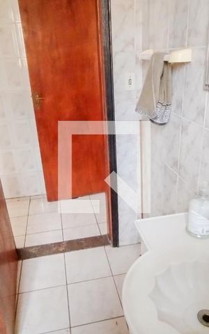 Casa para alugar com 88m², 2 quartos e 2 vagas