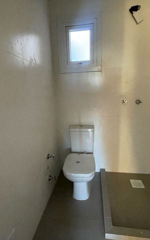Casa à venda com 148m², 3 quartos e 2 vagas