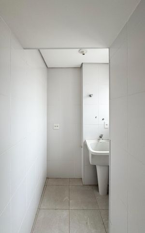 Apartamento à venda com 83m², 3 quartos e 2 vagas Apartamento à venda com 83m², 3 quartos e 2 vagasÁrea de Serviço