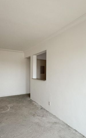 Apartamento à venda com 83m², 3 quartos e 2 vagas Apartamento à venda com 83m², 3 quartos e 2 vagasSala