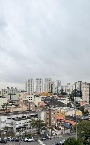 Apartamento à venda com 83m², 3 quartos e 2 vagas Apartamento à venda com 83m², 3 quartos e 2 vagasVista da Sacada - Suíte