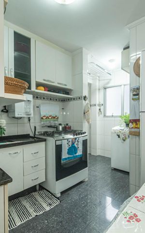 Apartamento à venda com 55m², 2 quartos e 1 vaga Apartamento à venda com 55m², 2 quartos e 1 vagaCozinha