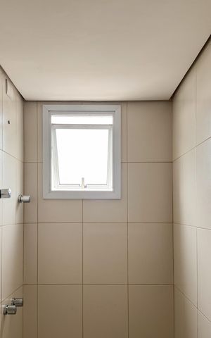 Apartamento à venda com 83m², 3 quartos e 2 vagas Apartamento à venda com 83m², 3 quartos e 2 vagasBanheiro Social