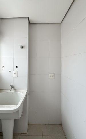 Apartamento à venda com 83m², 3 quartos e 2 vagas Apartamento à venda com 83m², 3 quartos e 2 vagasÁrea de Serviço