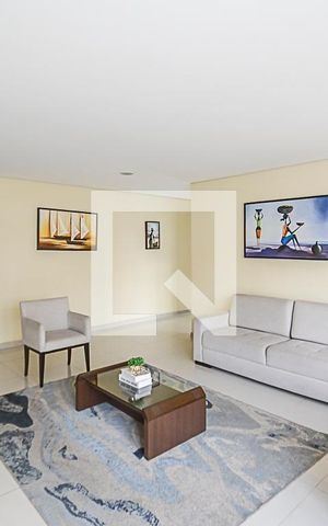 Apartamento à venda com 83m², 3 quartos e 2 vagas Apartamento à venda com 83m², 3 quartos e 2 vagasÁrea comum - Hall