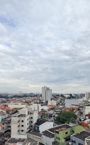 Apartamento à venda com 83m², 3 quartos e 2 vagas Apartamento à venda com 83m², 3 quartos e 2 vagasVista da Sacada - Suíte