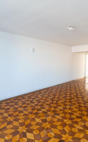 Casa à venda com 128m², 3 quartos e 1 vaga Casa à venda com 128m², 3 quartos e 1 vagaSala