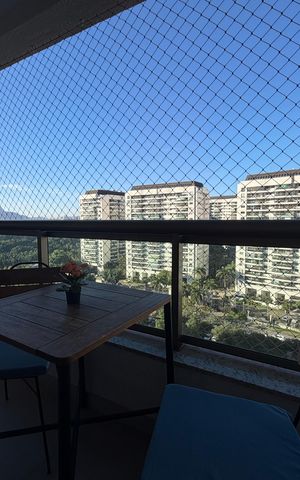 Apartamento para alugar com 90m², 3 quartos e 1 vaga Apartamento para alugar com 90m², 3 quartos e 1 vagaSala - Varanda