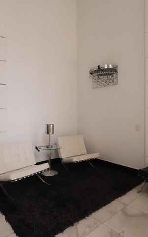 Apartamento à venda com 191m², 4 quartos e 3 vagas Apartamento à venda com 191m², 4 quartos e 3 vagasHall social