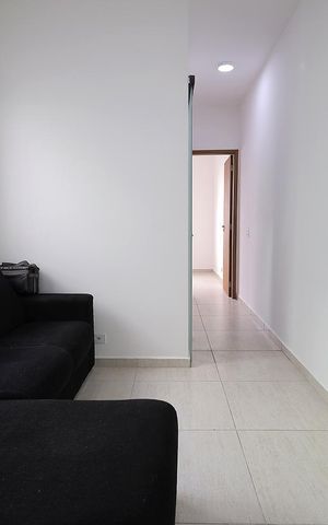 Apartamento à venda com 94m², 2 quartos e 1 vaga Apartamento à venda com 94m², 2 quartos e 1 vagaSala