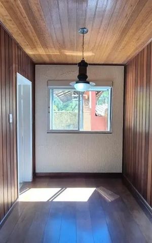 Casa à venda com 415m², 3 quartos e 3 vagas Casa à venda com 415m², 3 quartos e 3 vagasSala