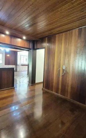 Casa à venda com 415m², 3 quartos e 3 vagas Casa à venda com 415m², 3 quartos e 3 vagasSala