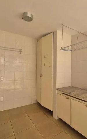 Casa à venda com 415m², 3 quartos e 3 vagas Casa à venda com 415m², 3 quartos e 3 vagasÁrea externa